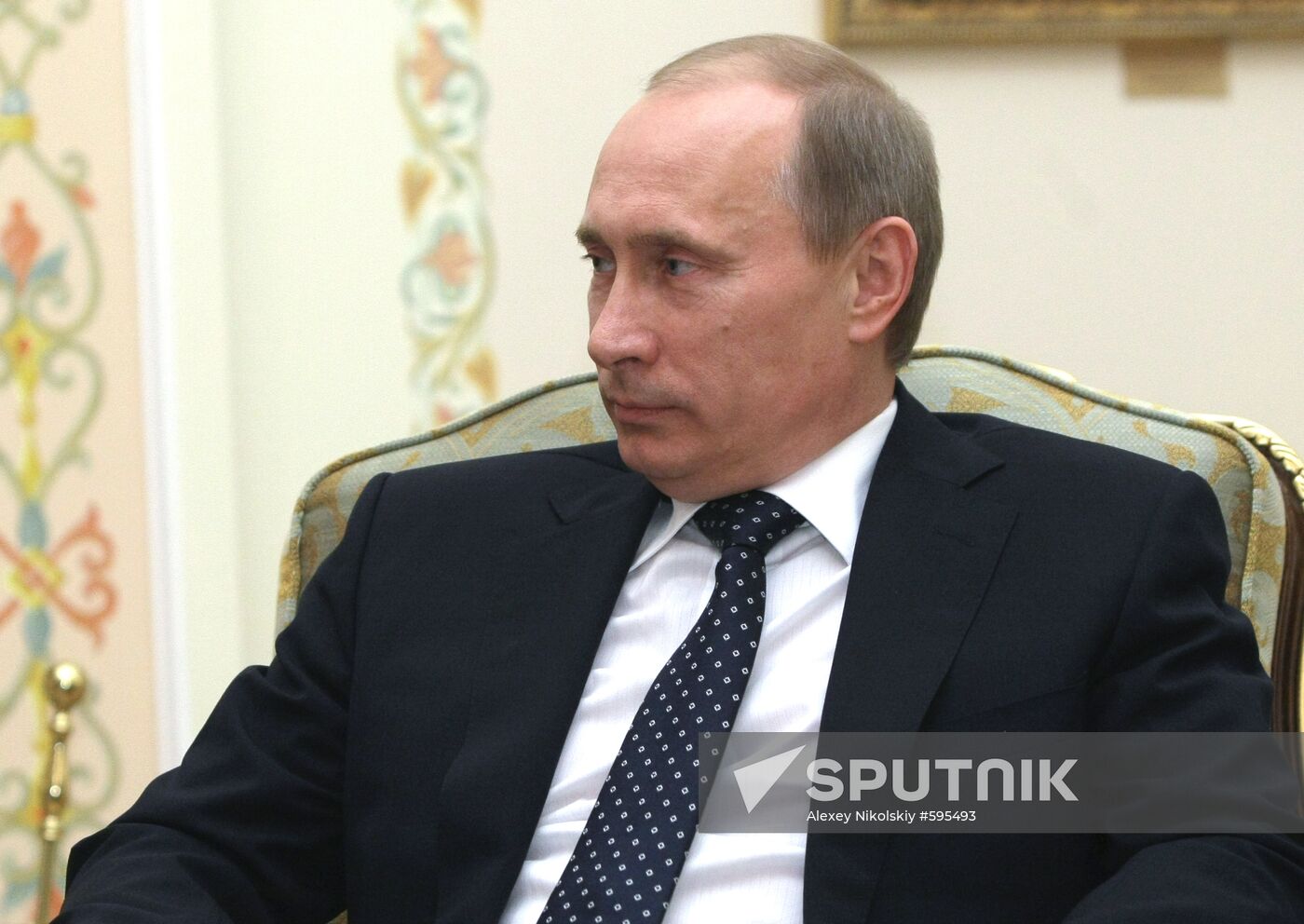 Vladimir Putin meets with King Abdullah II of Jordan