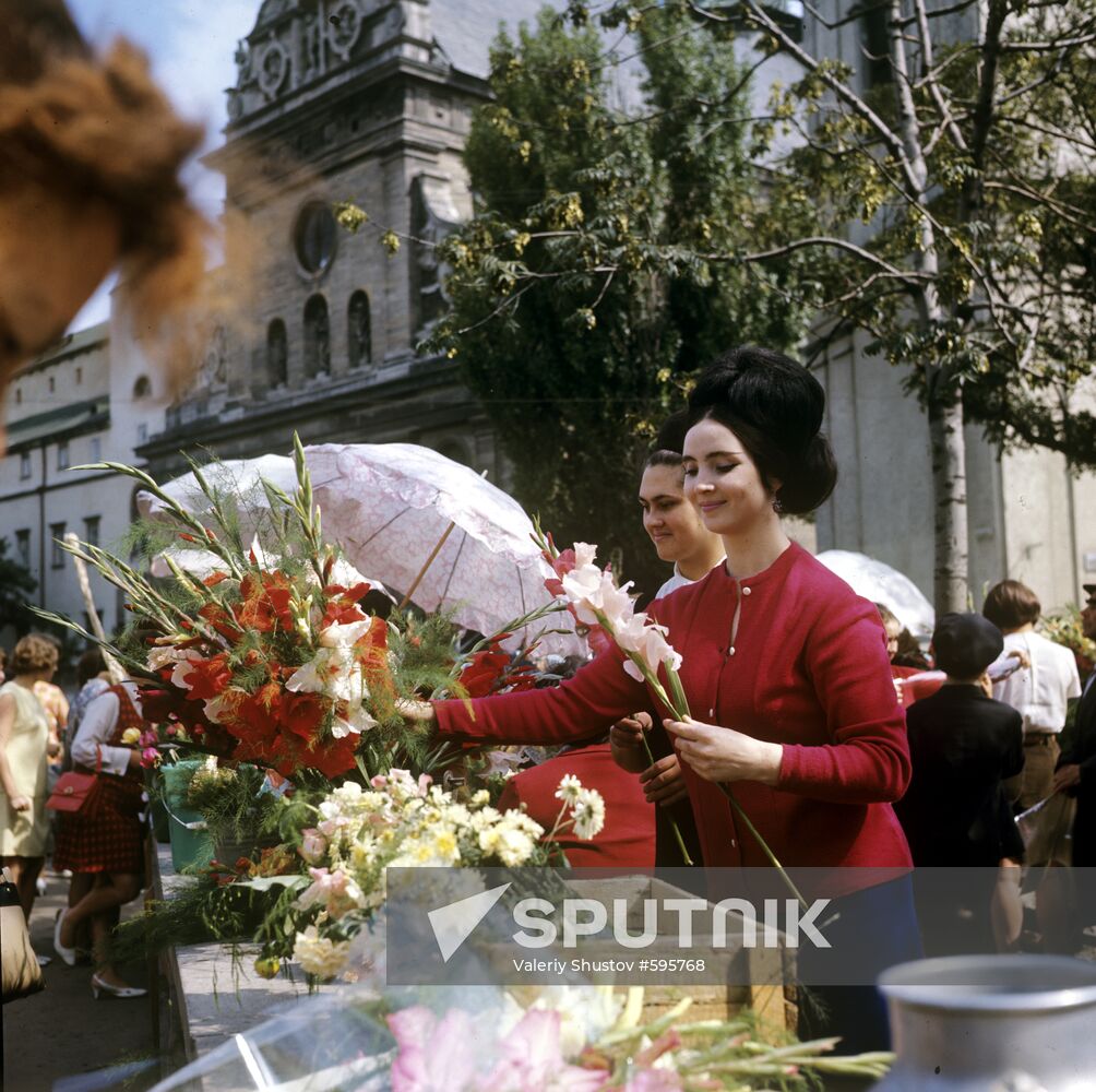 Flower stand