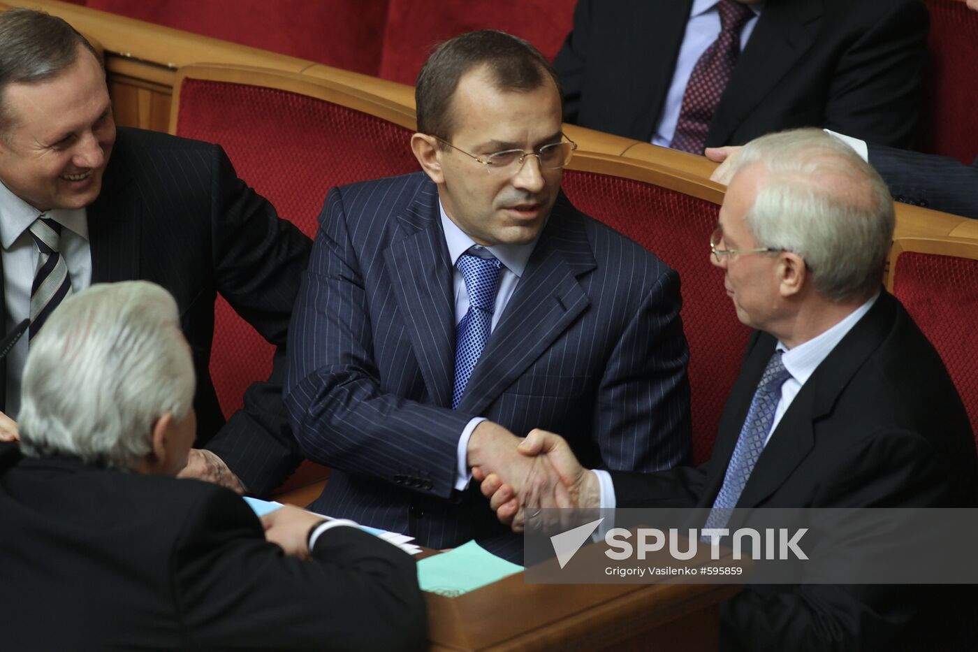 Mykola Azarov, Serhiy Klyuev