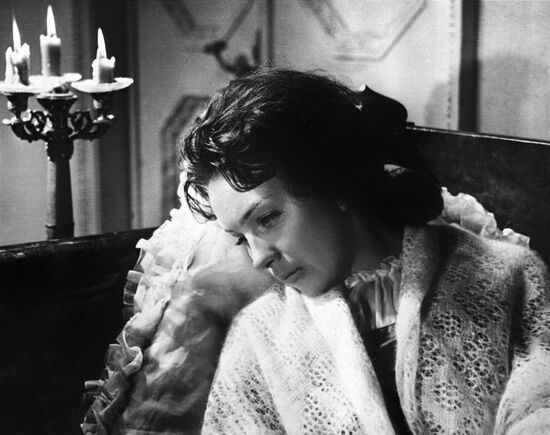 Scene from movie Green Carriage