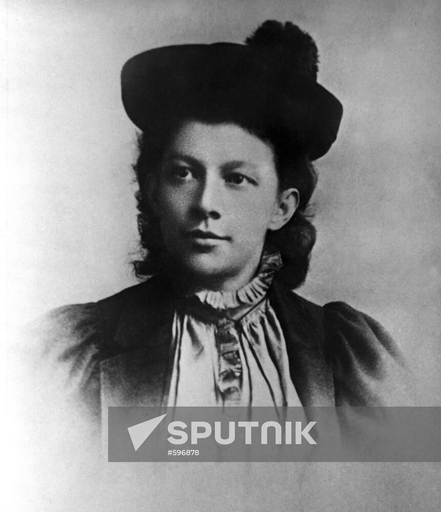 Anna Yelizarova-Ulyanova, Vladimir Lenin's sister