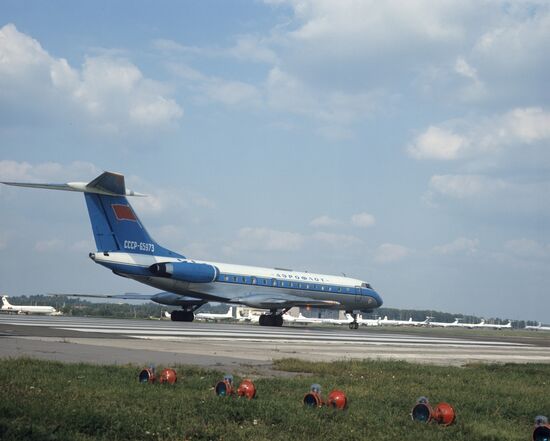 Tu-134 airliner