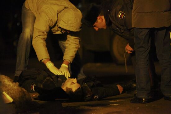Police officer gunned down, another wounded in west Moscow