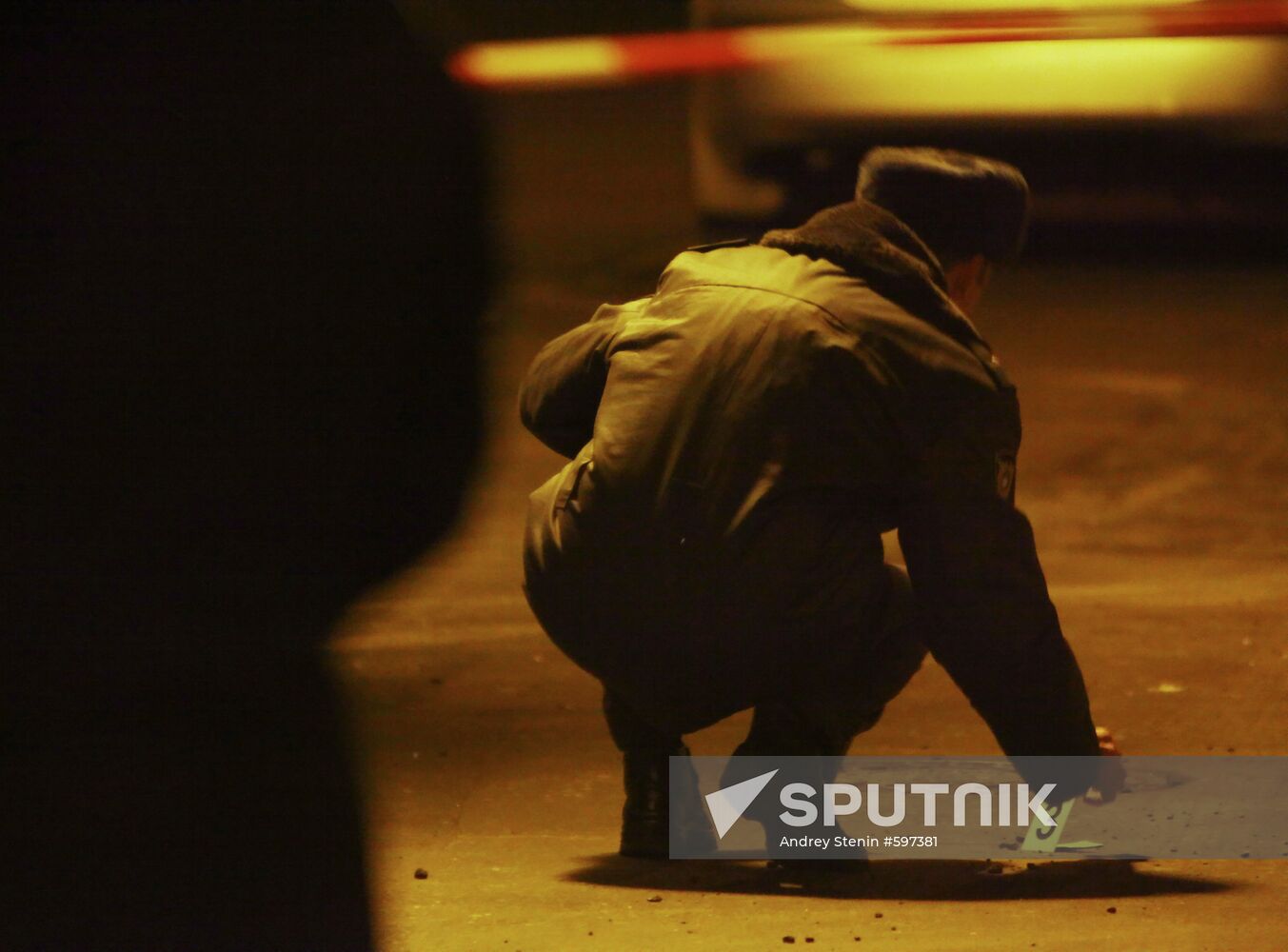 Police officer gunned down, another wounded in west Moscow
