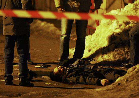 Police officer gunned down, another wounded in west Moscow