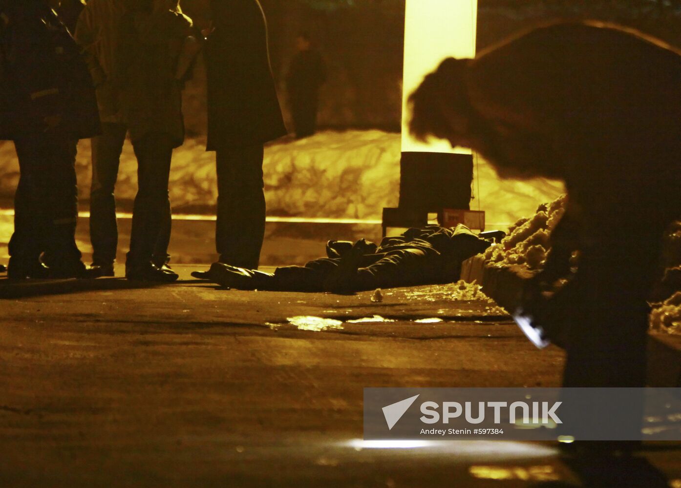 Police officer gunned down, another wounded in west Moscow