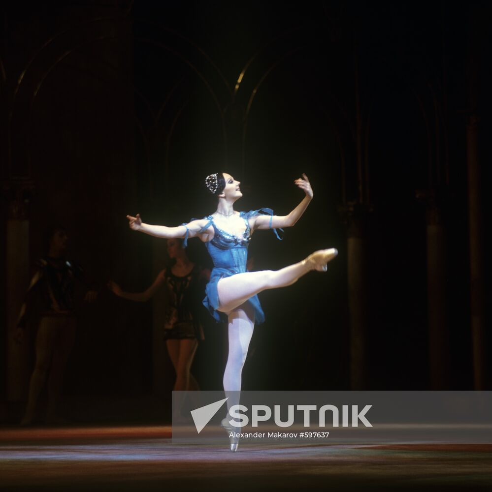 Scene from ballet Love For Love