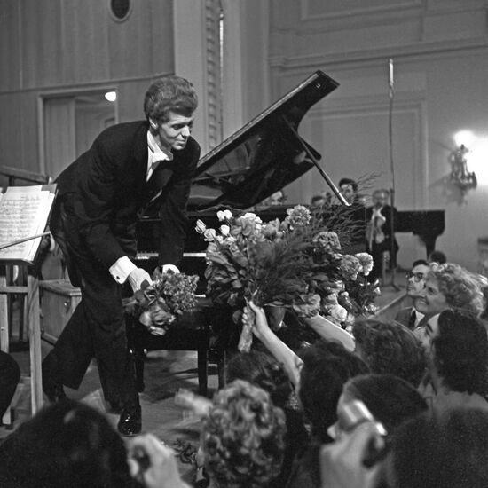 American pianist Van Cliburn performing in Moscow