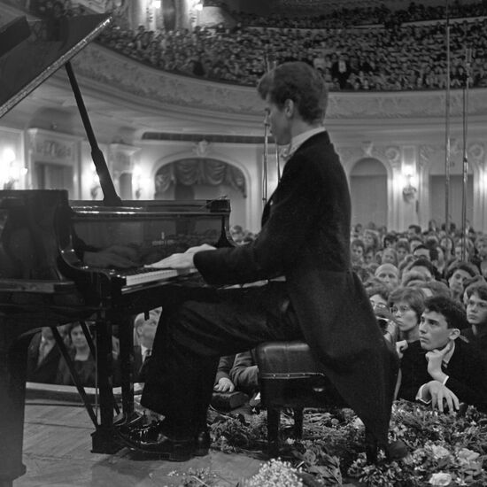 American pianist Van Cliburn performing in Moscow