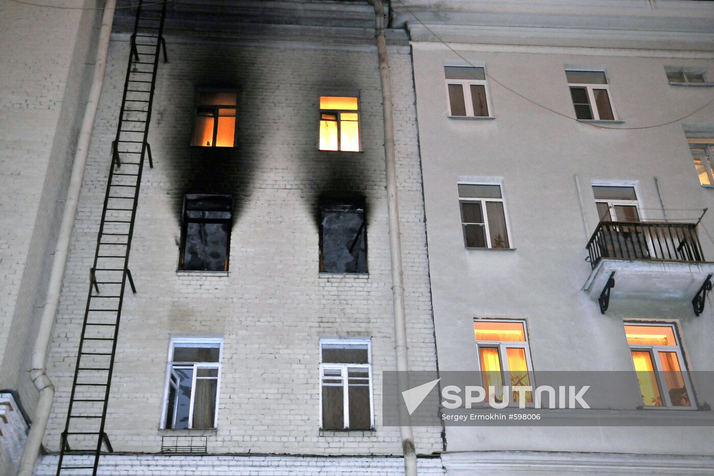 Communal apartment blows up in St. Petersburg