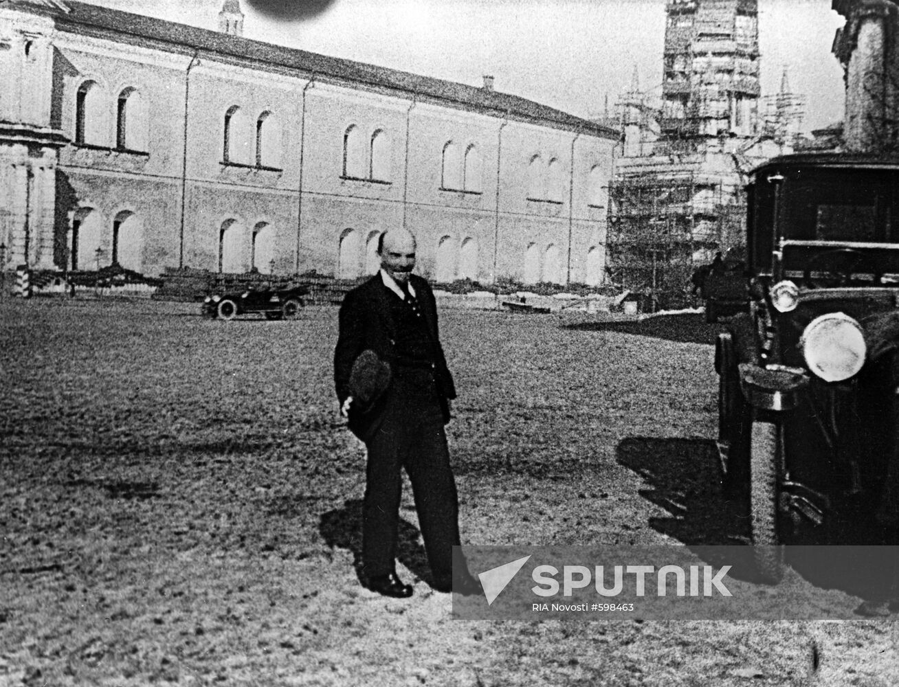 Vladimir Lenin walking in the Kremlin courtyard