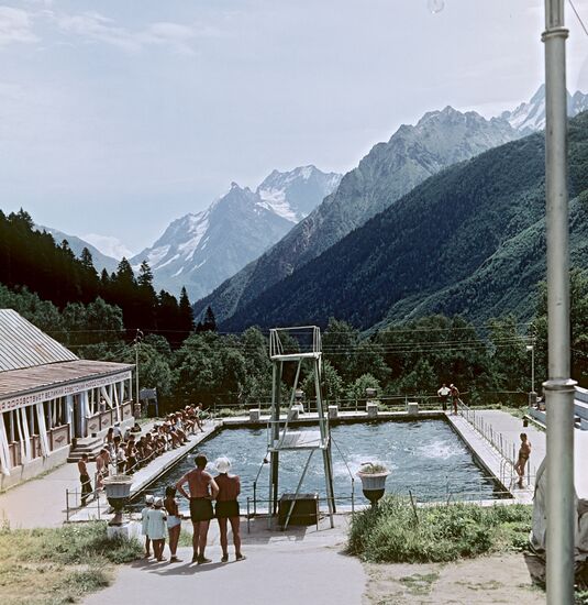 Swimming pool in Alibek alpinist camp