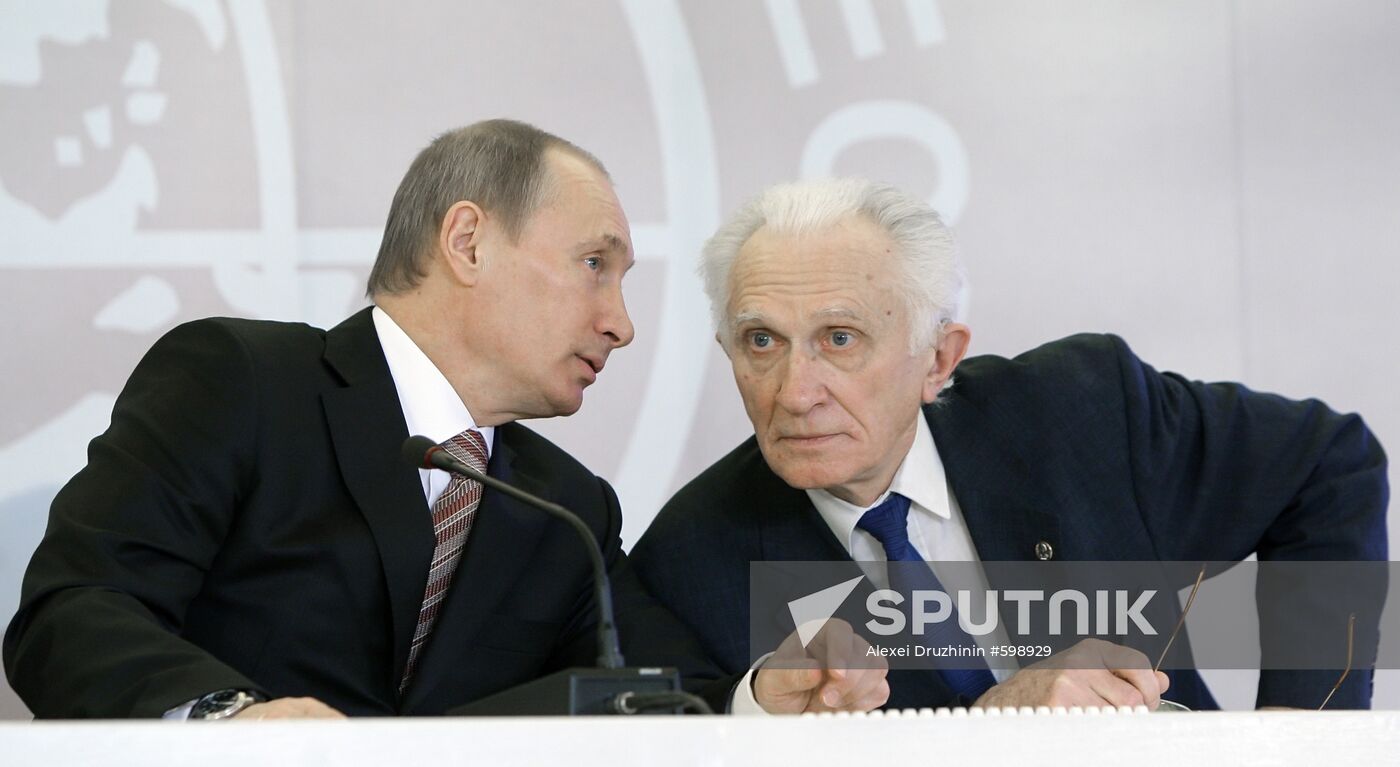 Vladimir Putin attends meeting at Russian Geographical Society