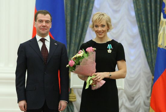 Dmitry Medvedev presents awards to Russian Olympic team