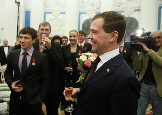 Dmitry Medvedev presents awards to Russian Olympic team