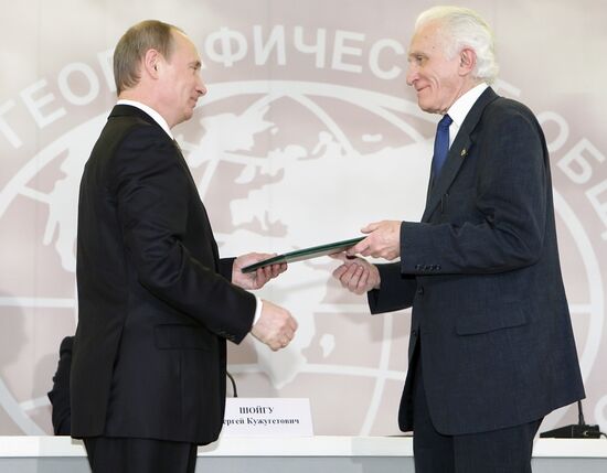 Vladimir Putin attends meeting at Russian Geographical Society