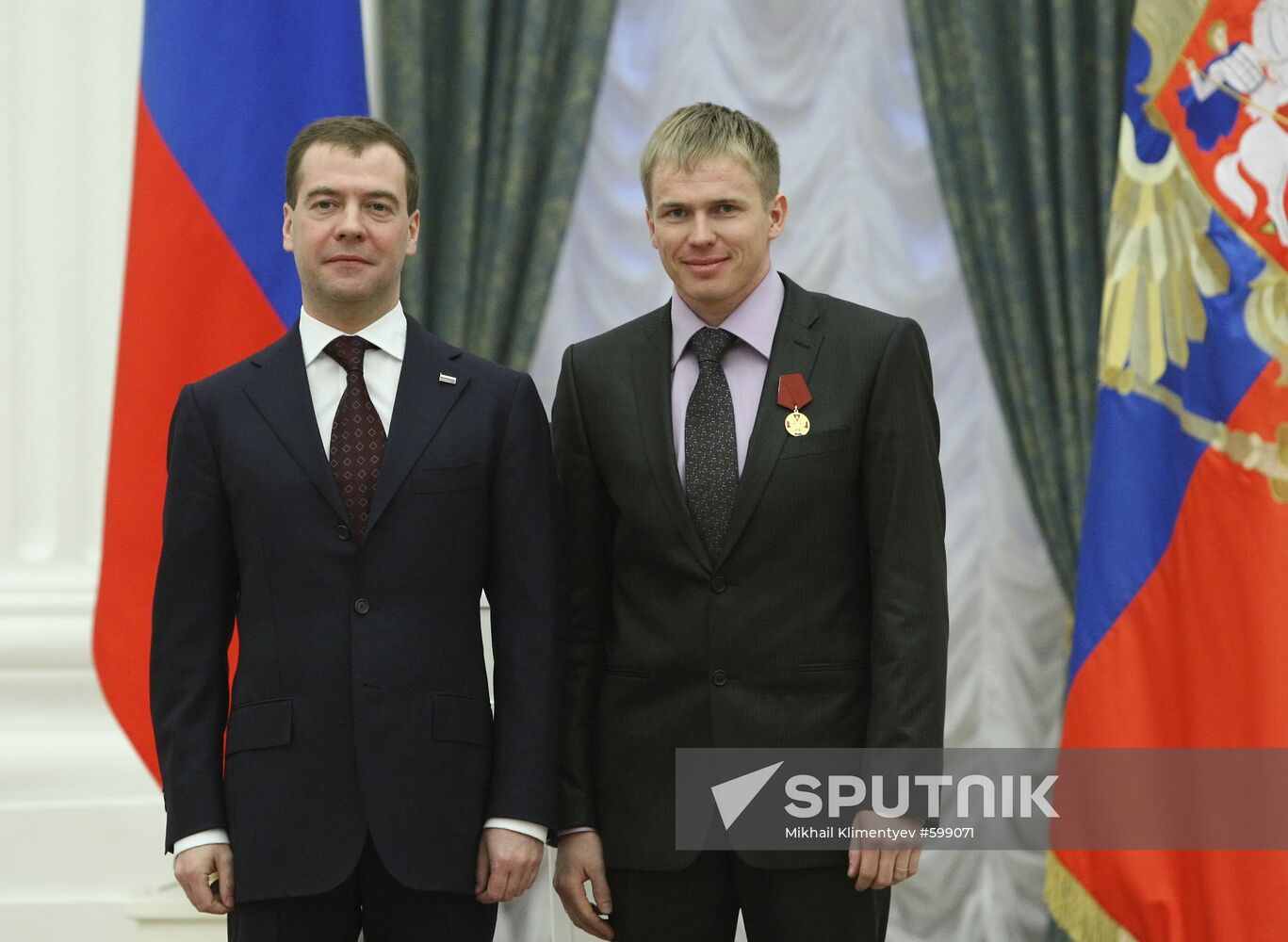 Dmitry Medvedev presents awards to Russian Olympic team