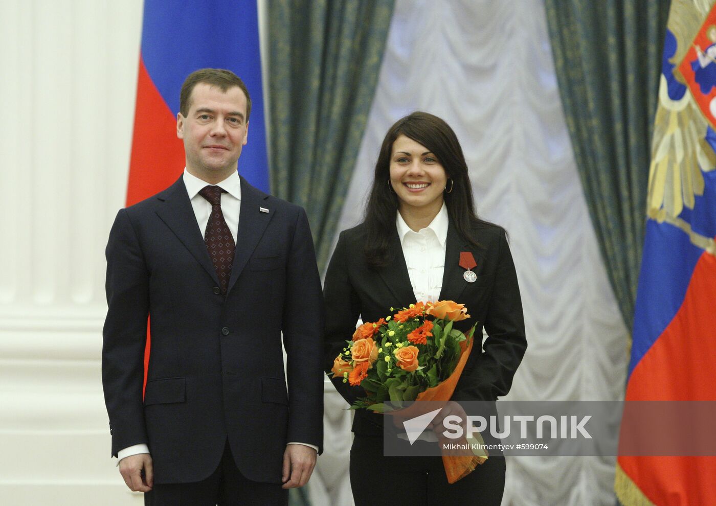 Dmitry Medvedev presents awards to Russian Olympic team