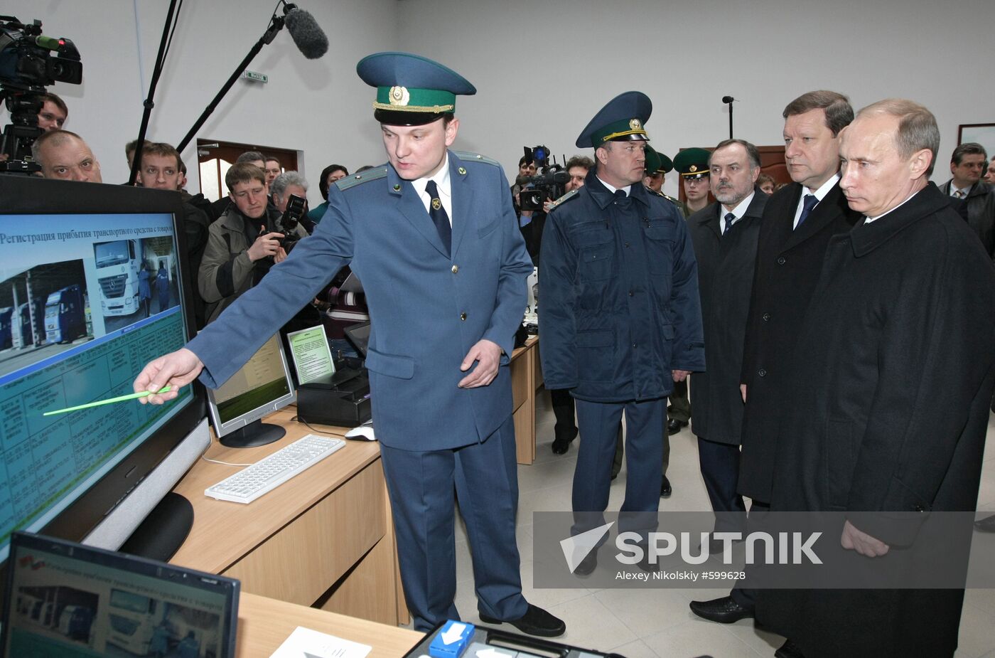 Vladimir Putin visits Belarus