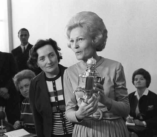 Richard Nixon's wife in Moscow