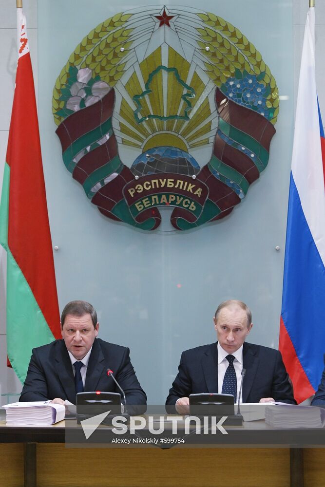 Vladimir Putin visits Republic of Belarus