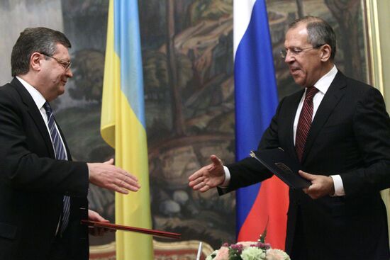 Russian and Ukrainian Foreign Affairs Ministers meet in Moscow