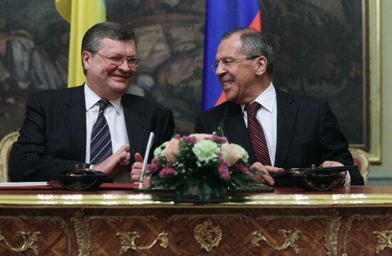Russian and Ukrainian Foreign Affairs Ministers meet in Moscow