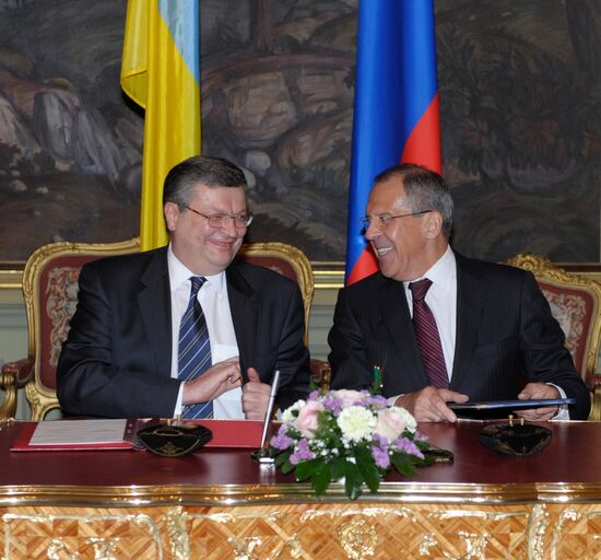 Russian and Ukrainian Foreign Affairs Ministers meet in Moscow