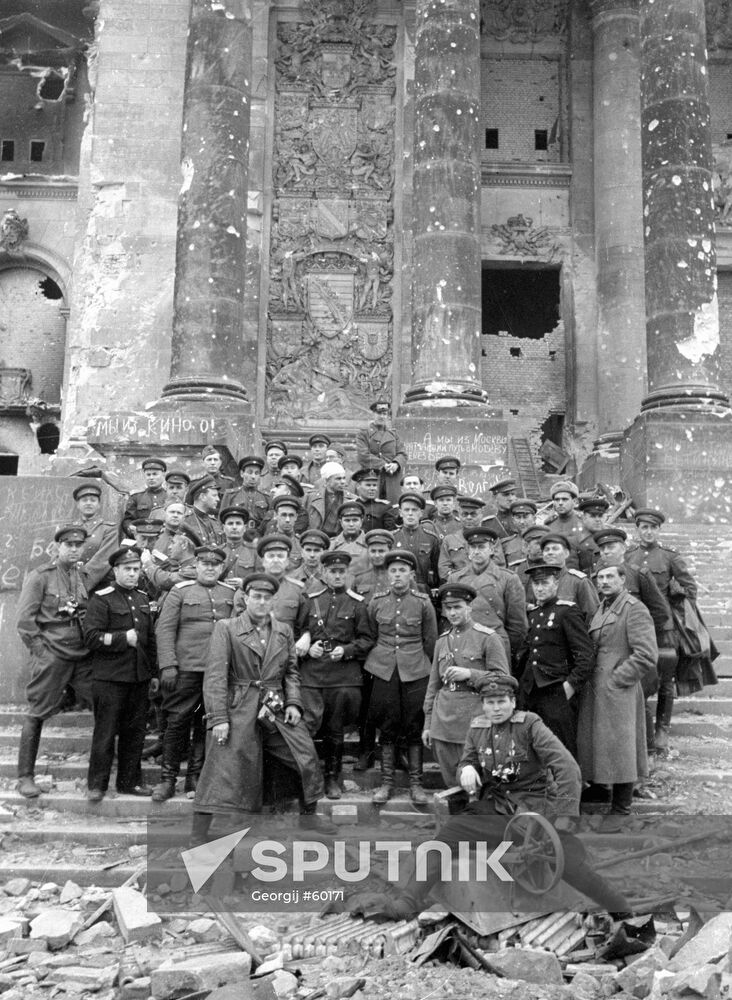 WWII REICHSTAG WAR CORRESPONDENTS