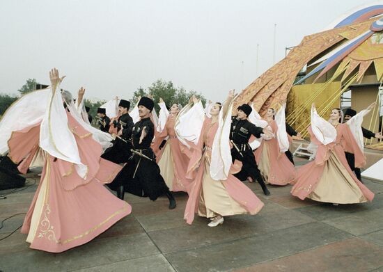 "VAINAKH" CHECHEN DANCE COMPANY