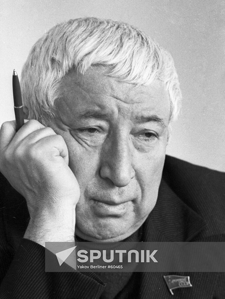 Avar Soviet poet Gamzatov
