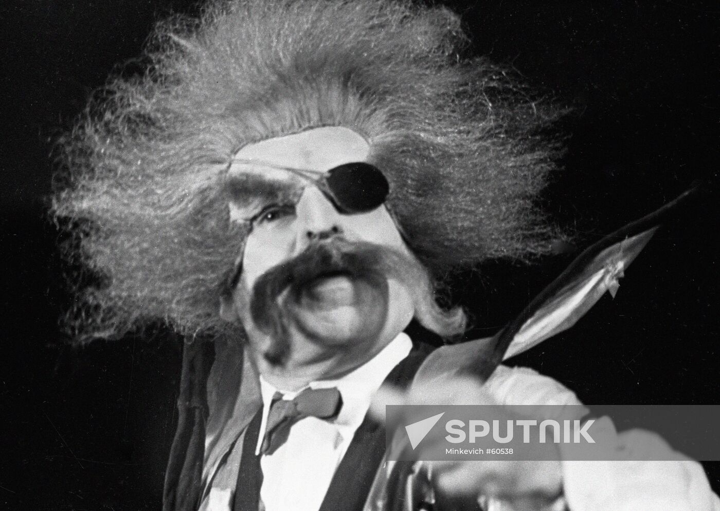 RAIKIN WIZARDS LIVE NEXT DOOR