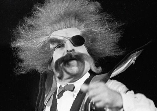 RAIKIN WIZARDS LIVE NEXT DOOR