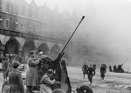 ANTI-AIRCRAFT GUNNERS GREAT PATRIOTIC WAR