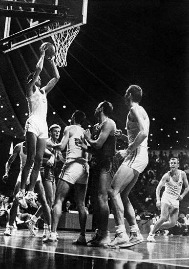 BASKETBALL OLYMPIC GAMES