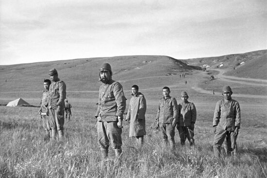 SOLDIERS SURRENDER KHALKHIN-GOL