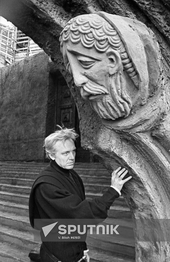SMOKTUNOVSKY "HAMLET" FILMING