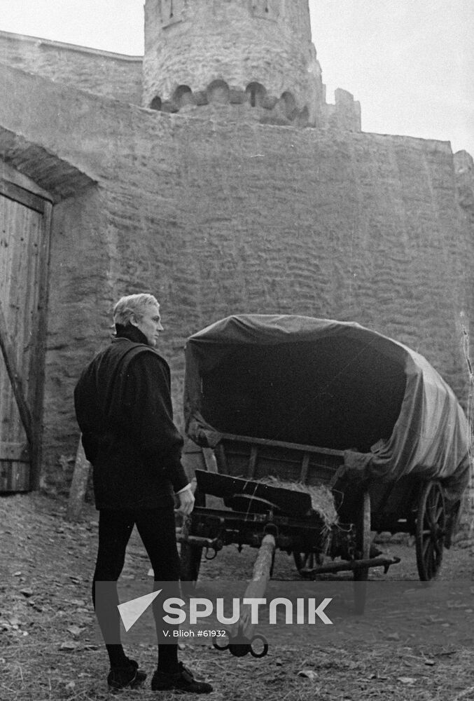 SMOKTUNOVSKY "HAMLET" FILMING