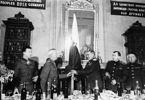 KHODZHES ZHADOV ELBE