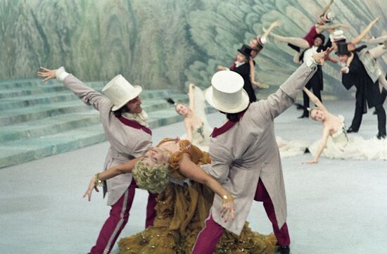 ACTORS OPERETTA