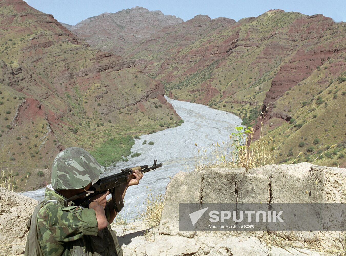 SERVICEMAN OBSERVATION POST FRONTIER GUARD FRONTIER POST PYANDZ