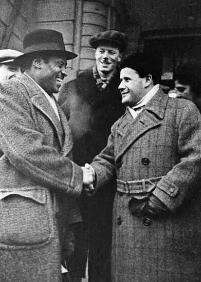EISENSTEIN ROBESON MEETING