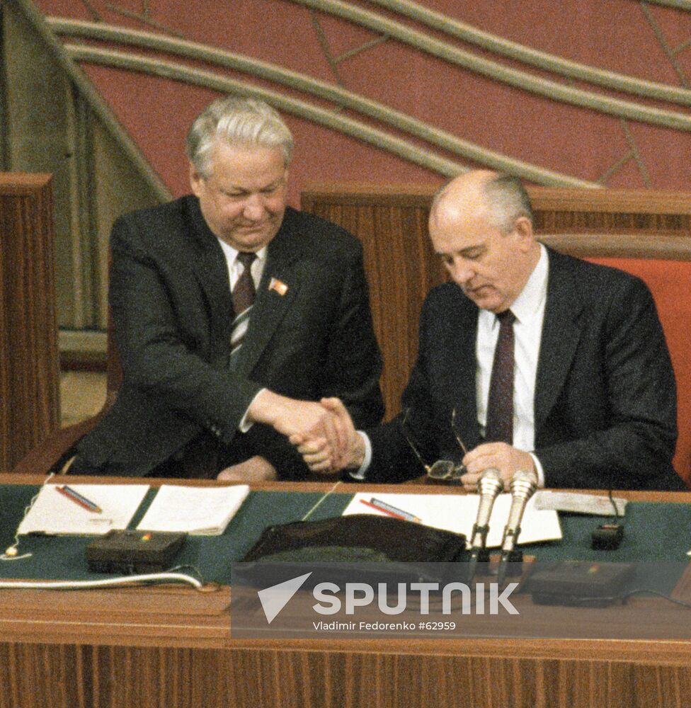 YELTSIN GORBACHEV