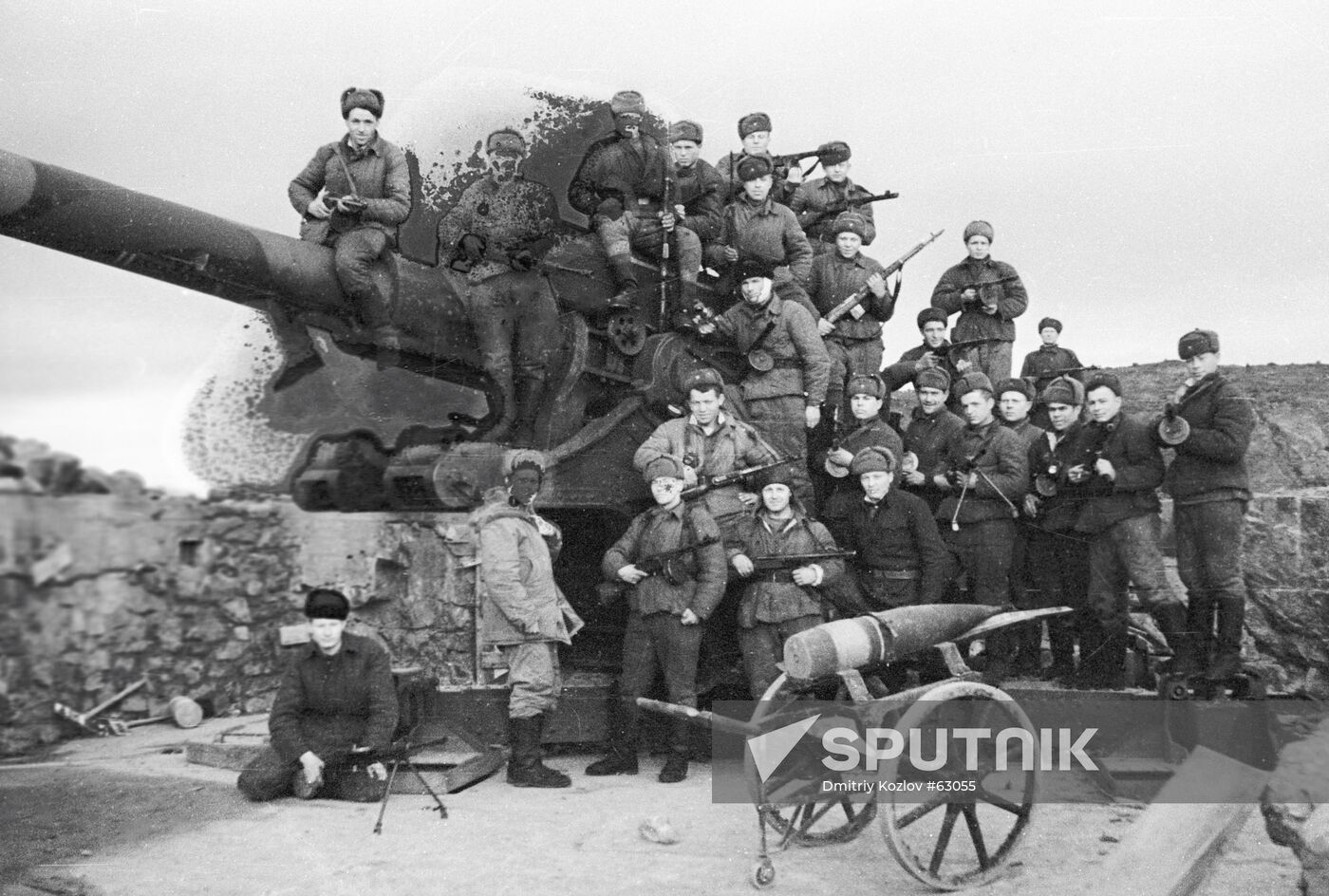 SOVIET SOLDIERS SECOND WORLD WAR