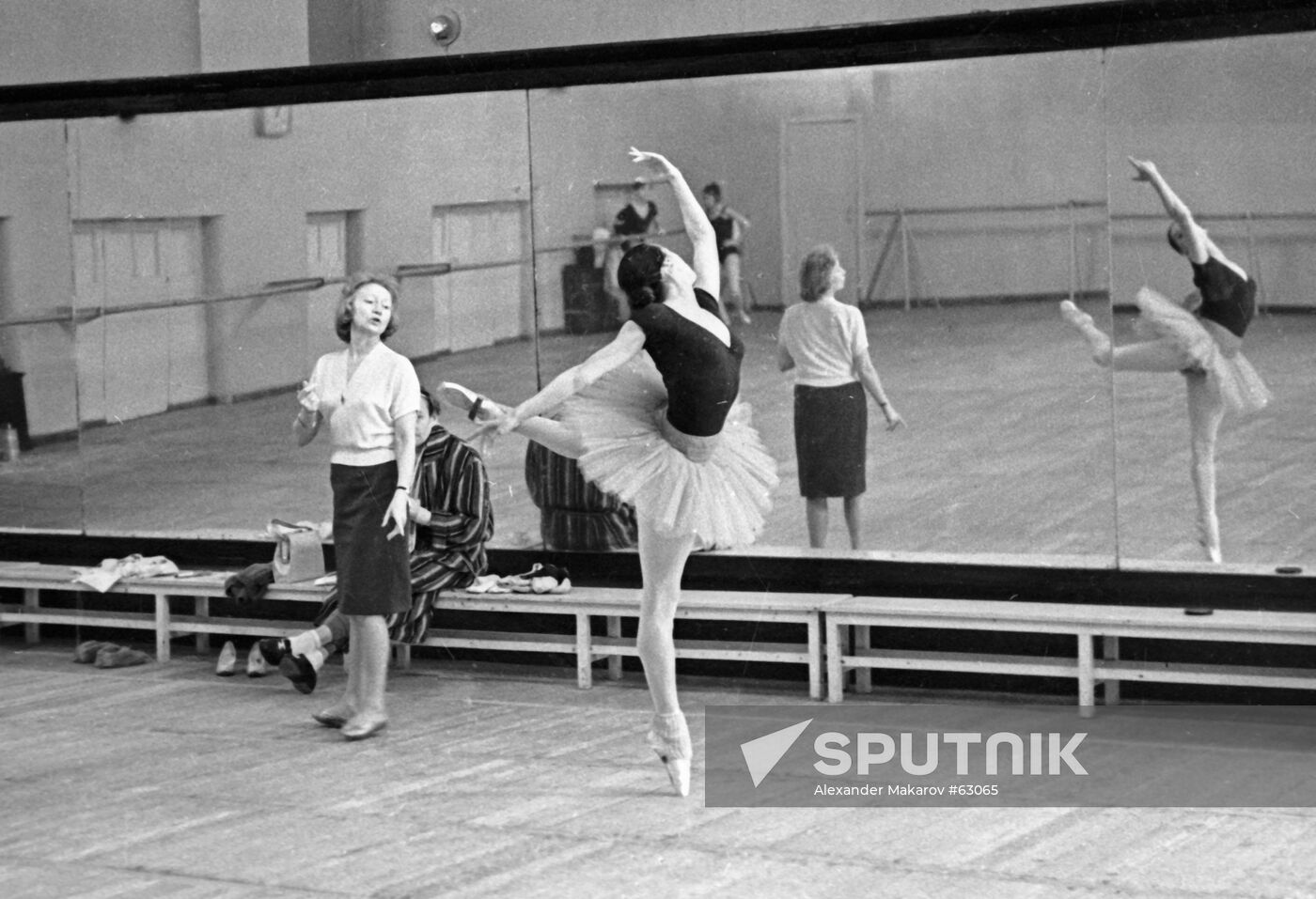 TIMOFEYEVA ULANOVA REHEARSAL