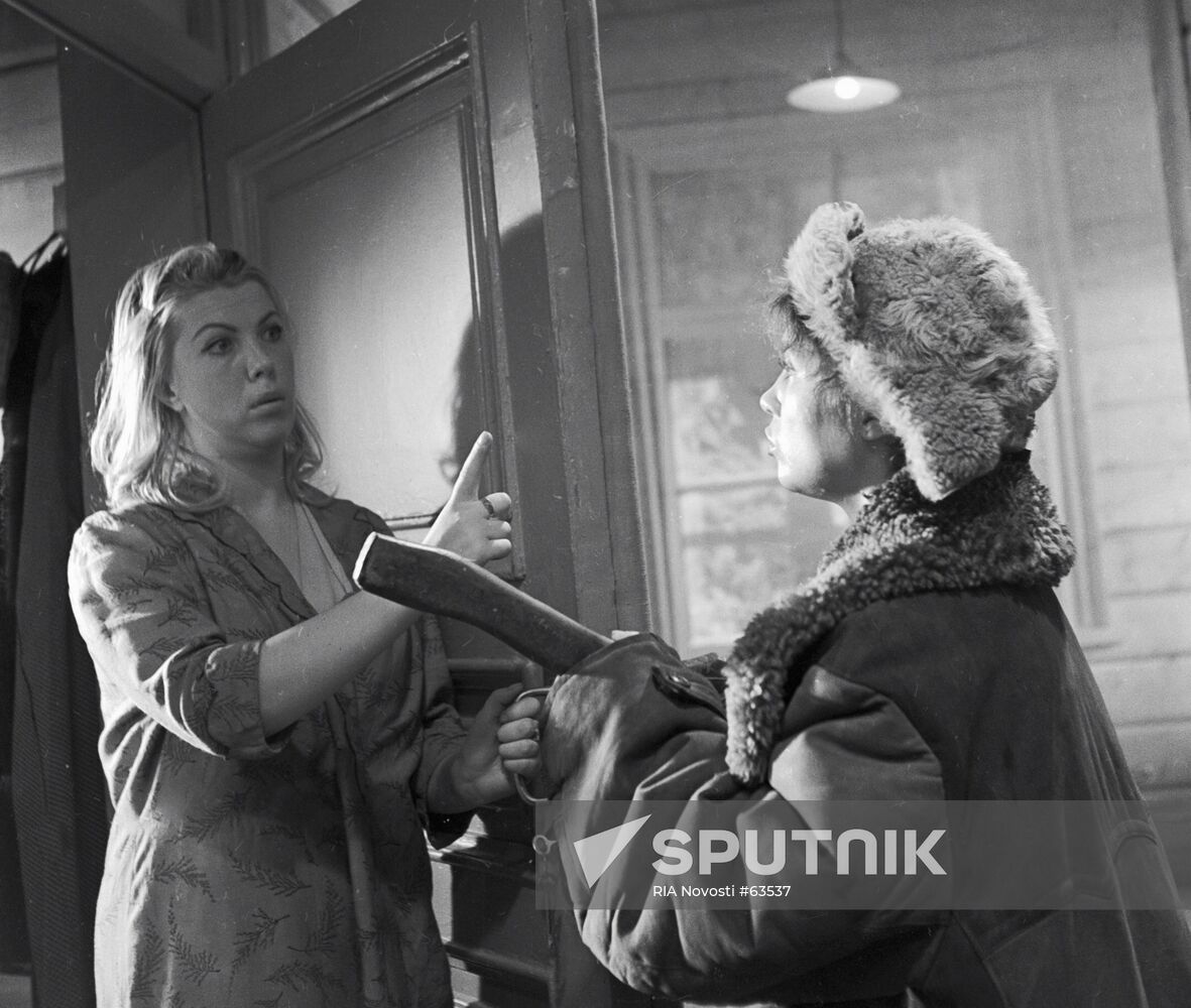 RUMYANTSEVA NOSOVA FILM DEVCHATA