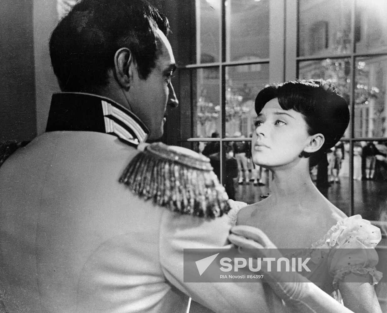 SAVELYEVA TIKHONOV FILM "WAR AND PEACE"