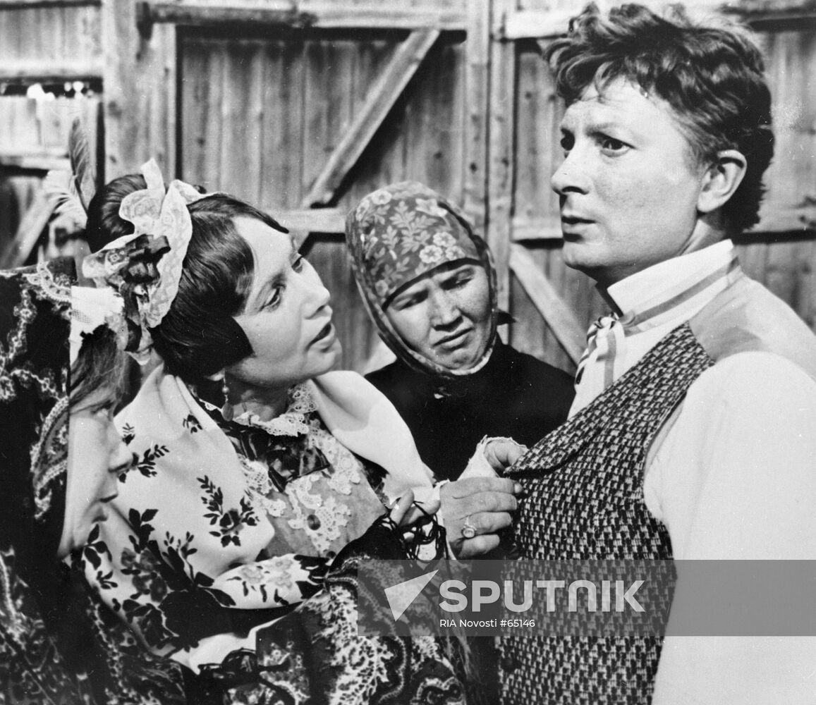 SMIRNOVA SAVINOVA VITSIN "THE MARRIAGE OF BALZAMINOV" FILM
