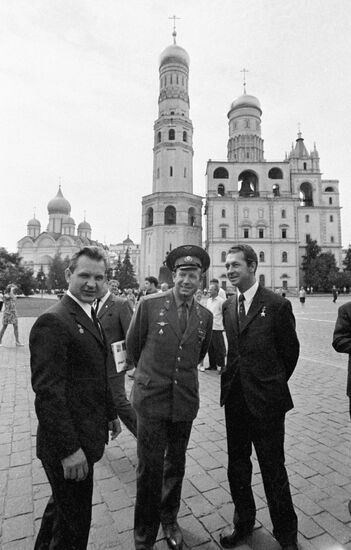 Soviet space pilots Kubasov, Leonov and Sevastyanov