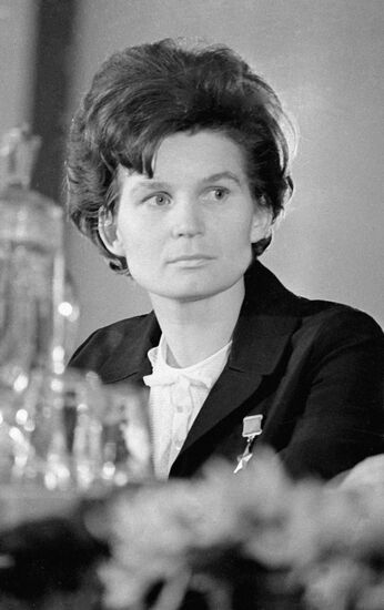 NIKOLAYEVA-TERESHKOVA 